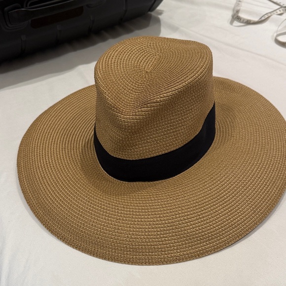 Eric Javits Tan and Black Wide-Brim Hat - Picture 1 of 8